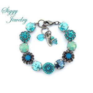 Swarovski Crystal Ocean Breeze Flower Bracelet